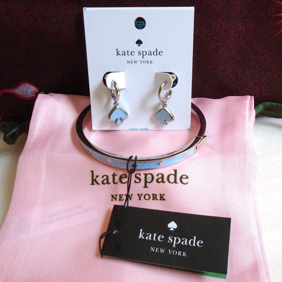 ♠️ Kate Spade ♠️️ "Spot the Spade" Enamel Bangle and Huggies - Picture 1 of 13